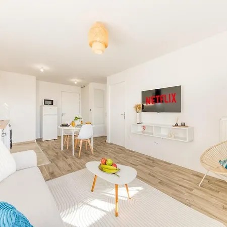 Le Mesnil Elegance - Acces Rapide Cdg & Paris * Le Blanc-Mesnil